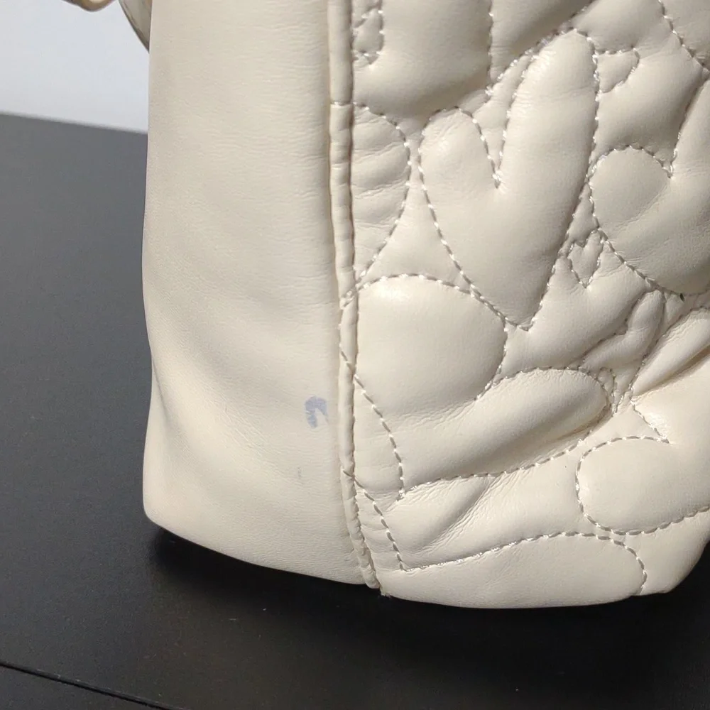Betsey Johnson Faux Leather Cream Heart Detail Purse Handbag - Picture 6 of 10